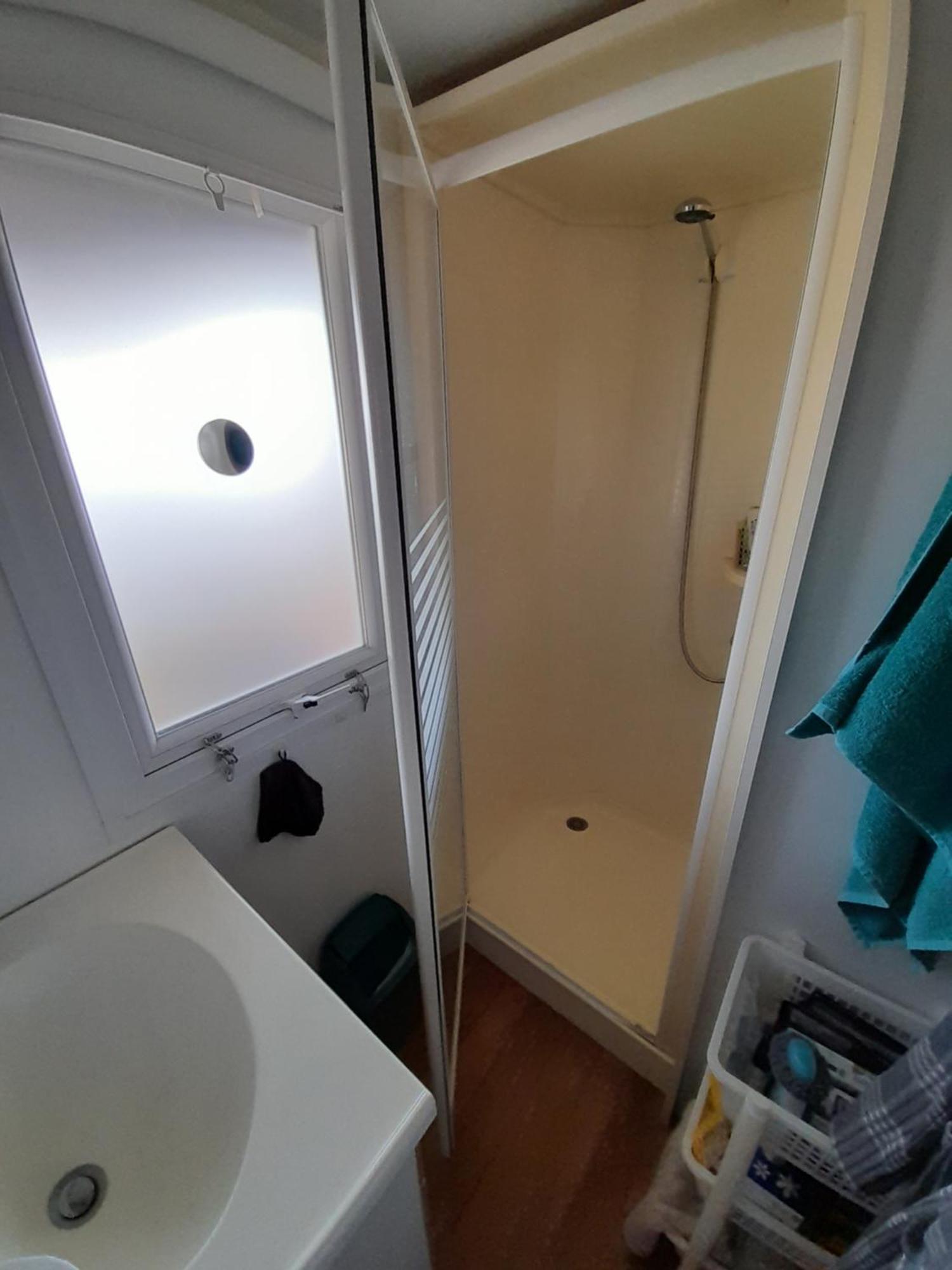 Waldighoffen Location Type Gite, Chambre D'Hote, Meuble De Tourisme Dans Joli Petit Chalet Typique Et Ou Jolie Roulotte Type Boheme מראה חיצוני תמונה